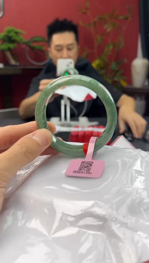 未镶嵌手镯翡翠5 56