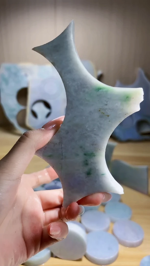 翡翠未镶嵌颈饰翡翠A货 温谭061