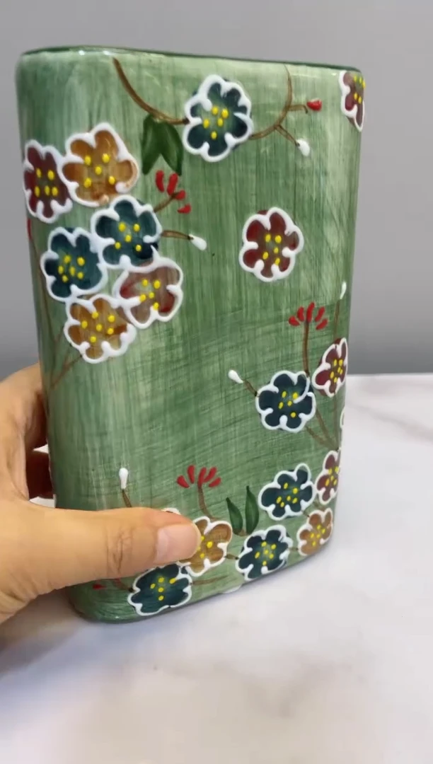 陶瓷手绘花瓶绿（扁）