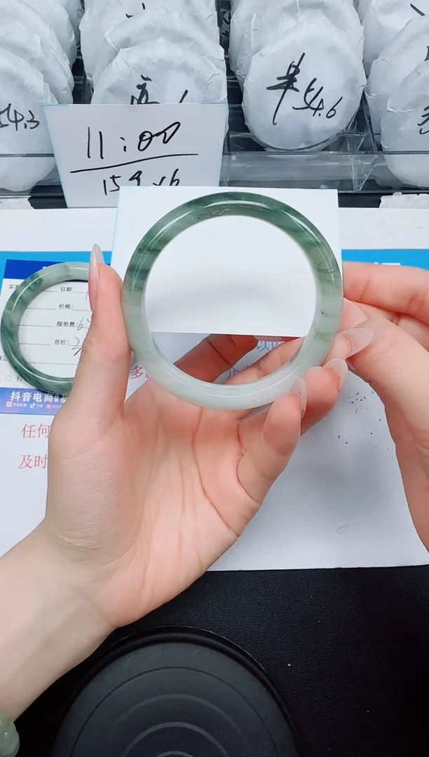 石英质玉手镯未镶嵌12  58.4