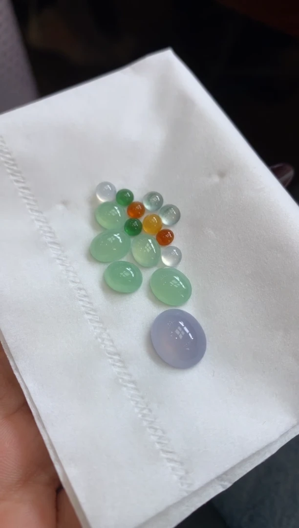 【闪购商品】定制翡翠未镶嵌翡翠
