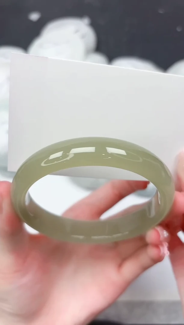 未镶嵌手镯石英质玉292-65