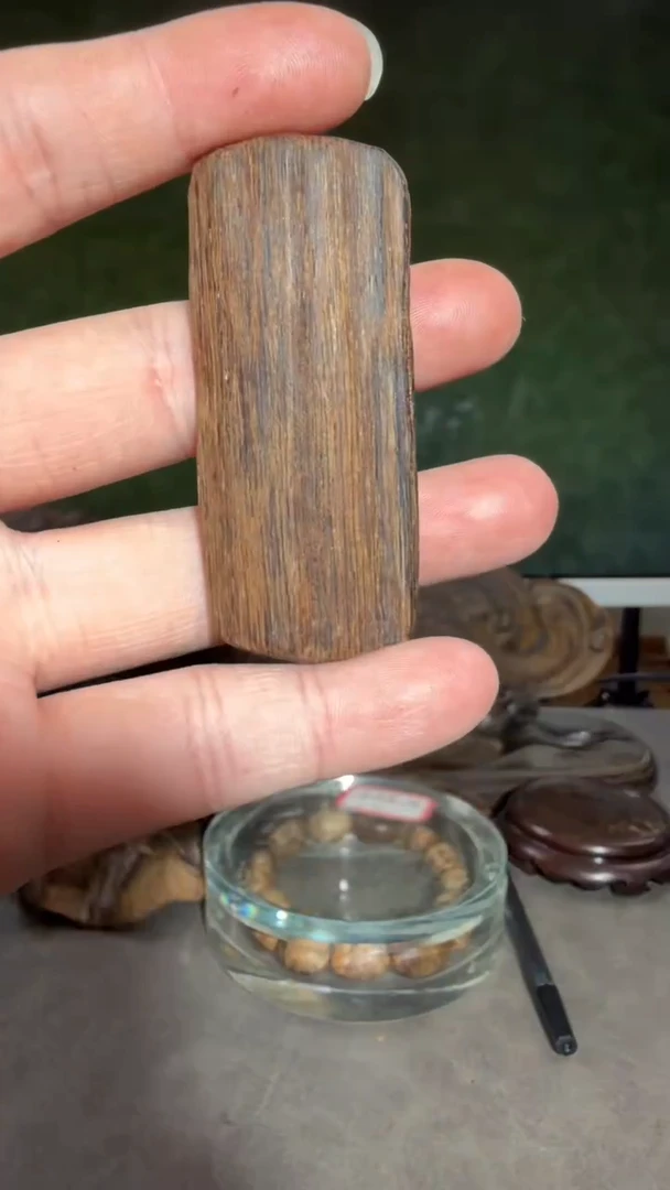 沉香吊坠多样性发一