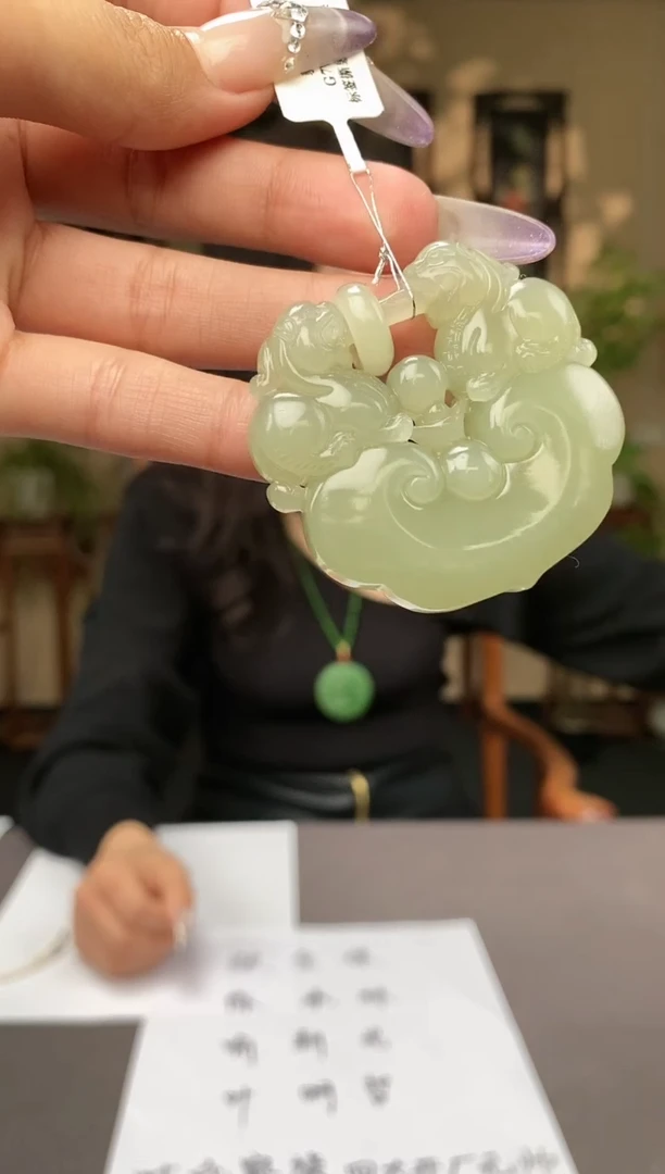 【闪购商品】和田玉未镶嵌颈饰C742