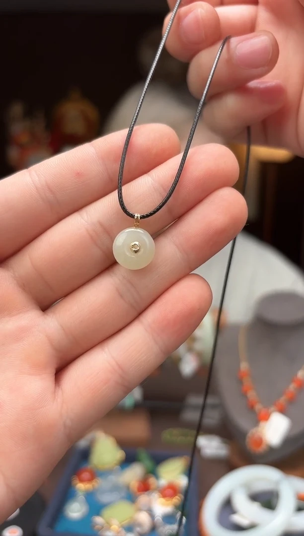 【闪购商品】和田玉AB189平安扣18K金镶嵌-