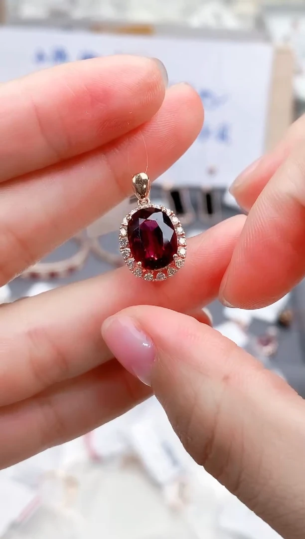 颈饰18K金镶嵌碧玺高货