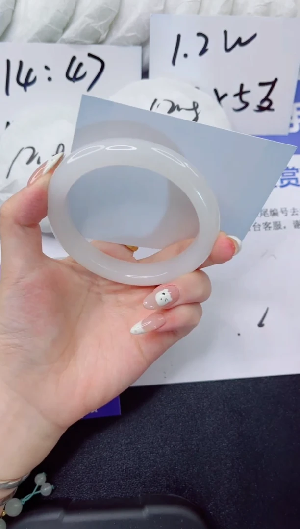 石英质玉手镯合金106-60