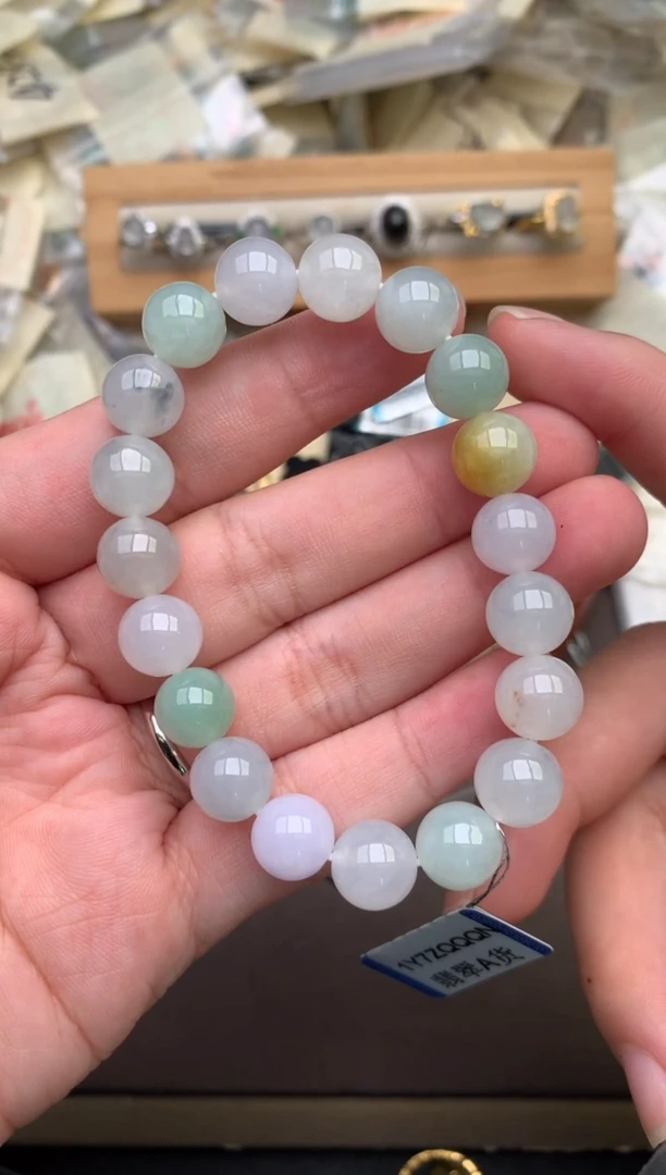 翡翠挂件未镶嵌—