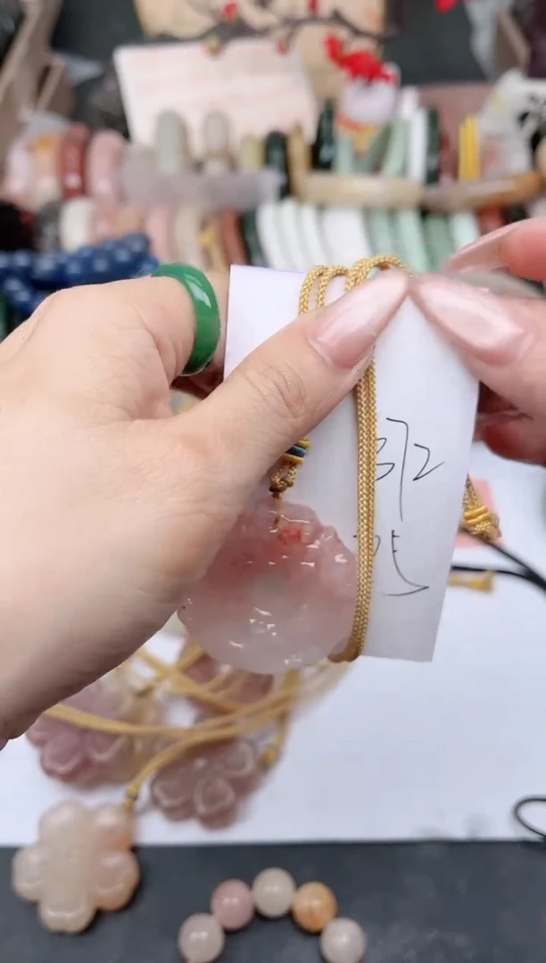 未镶嵌手镯石英质玉372