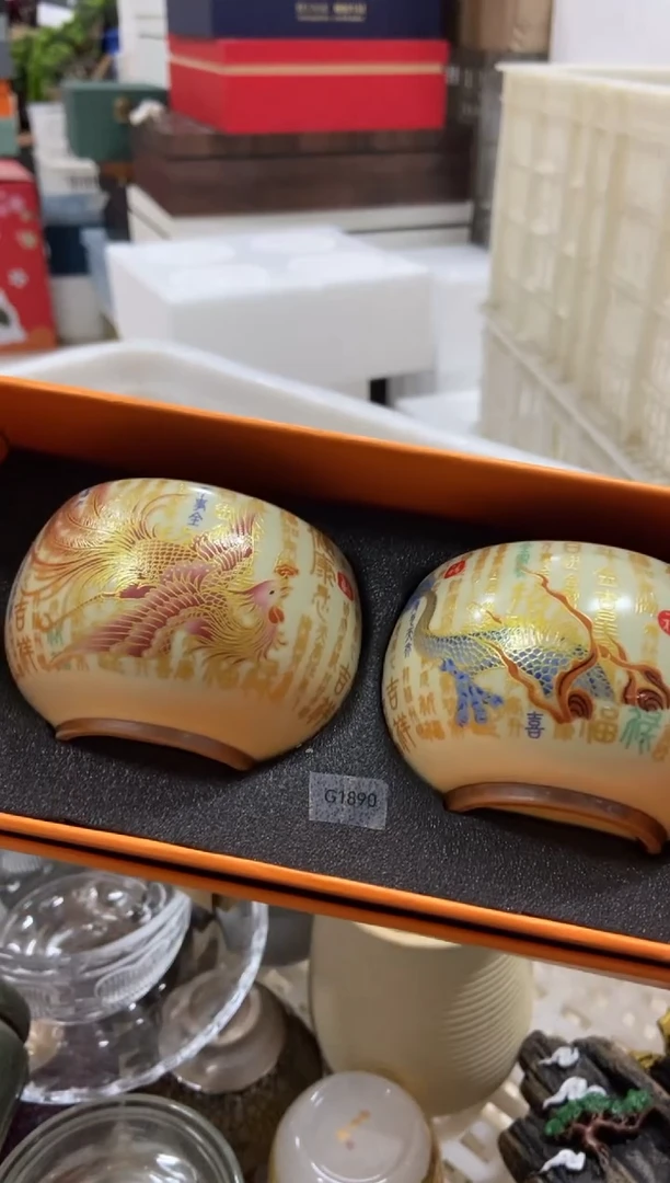 无运费险有瑕疵的摄影的产品有使用过的痕迹有点脏介意勿拍