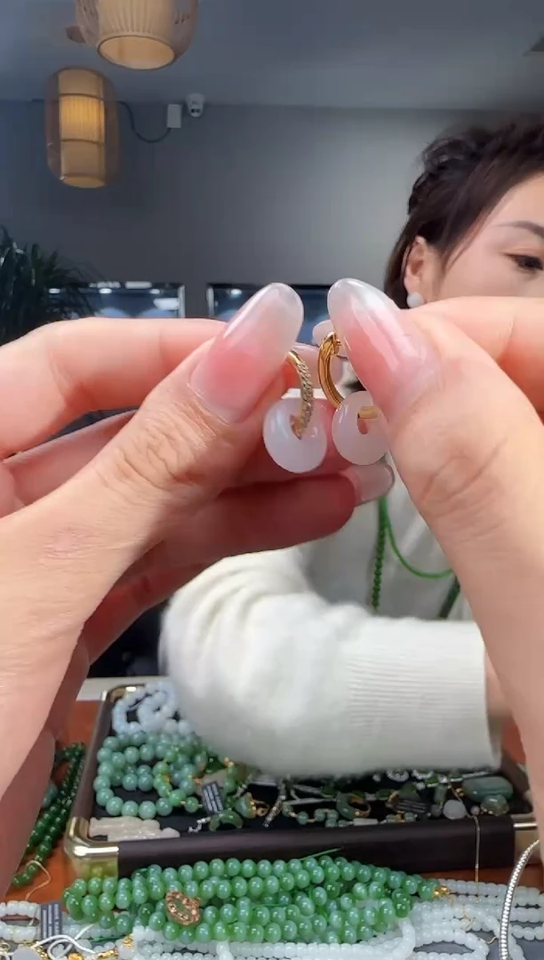 银S925镶嵌和田玉耳饰1