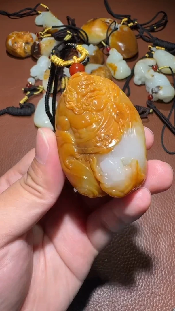 未镶嵌和田玉挂件曹*和田玉