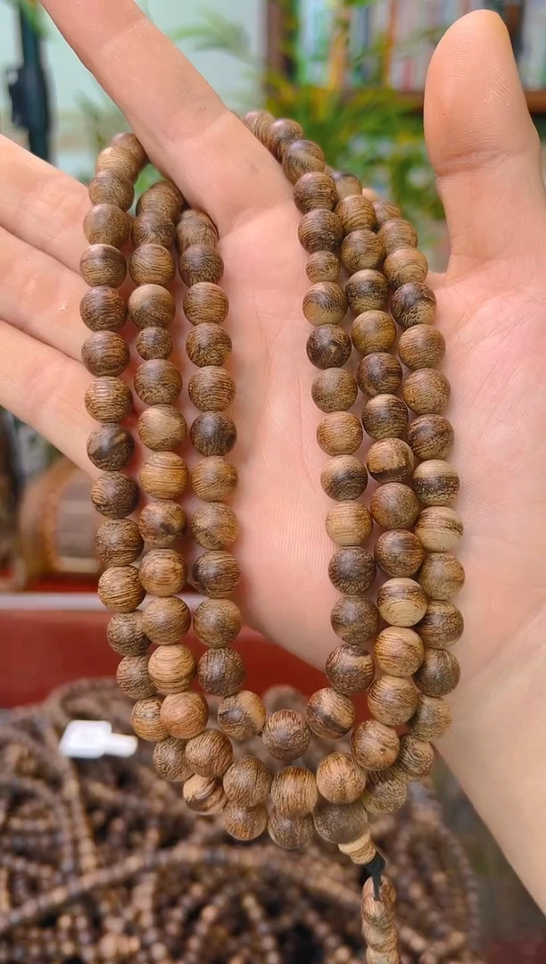 沉香手串幸***?达拉干天然野圆珠多圈