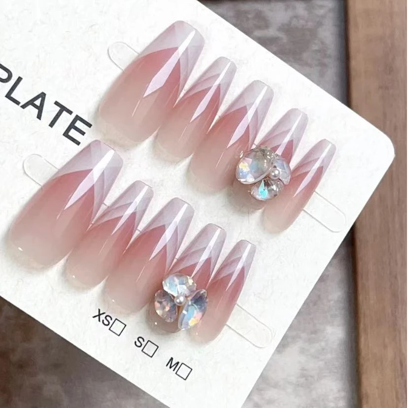 【勤勤-穿戴甲】显白秋冬法式纯欲日常美甲贴