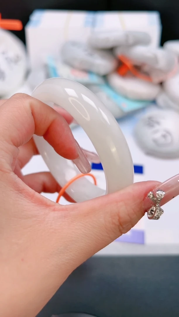 未镶嵌手镯和田玉30T45-56