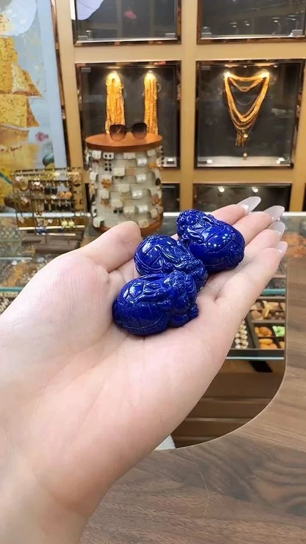 未镶嵌青金石雕刻件青金石貔貅（大，多样性发1件）