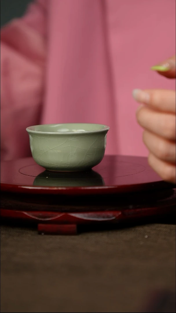 豆绿 小圆杯 无底款