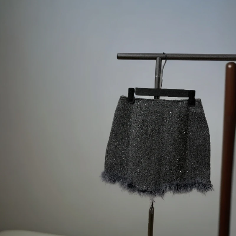 （NO退NO换）日不落家-毛绒拼接闪闪毛呢高腰半身裙女百搭包臀短裙