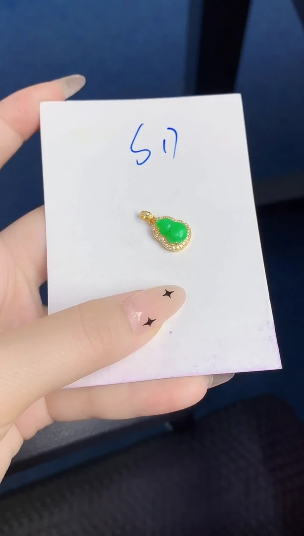 颈饰未镶嵌翡翠缅甸天然翡翠A货