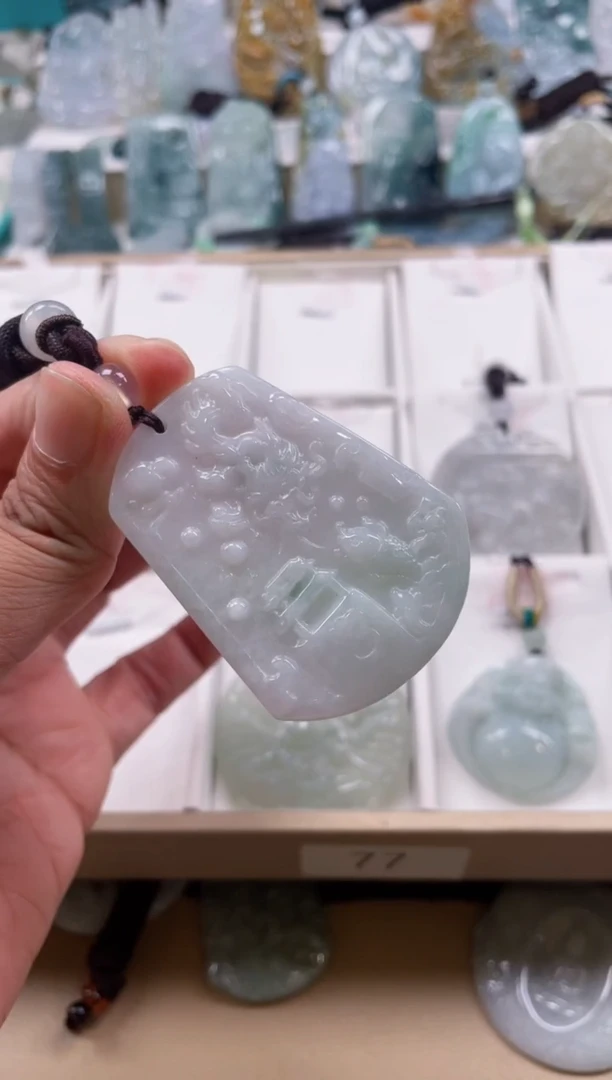 翡翠未镶嵌颈饰天然翡翠吊坠348