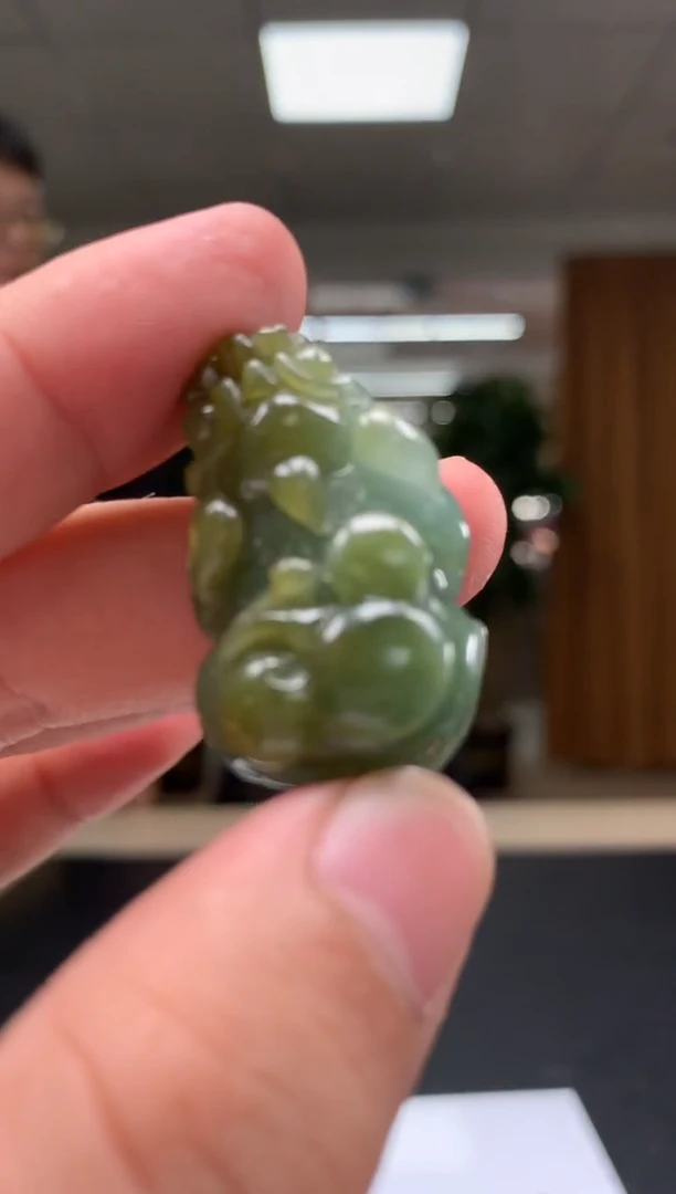 未镶嵌定制翡翠          *100