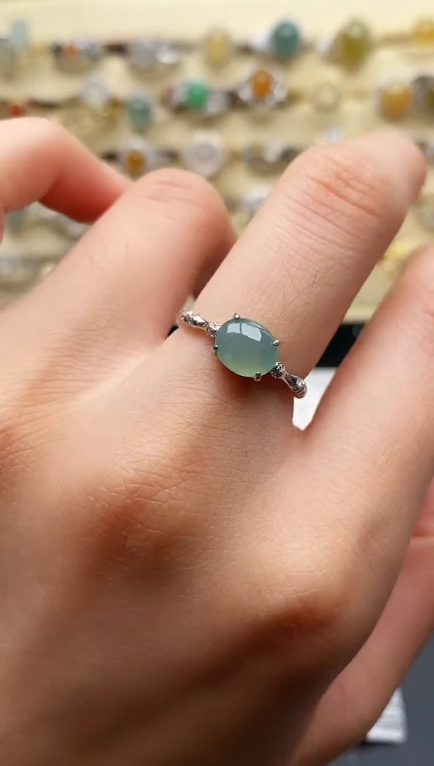 翡翠戒指银S925镶嵌22222222+2