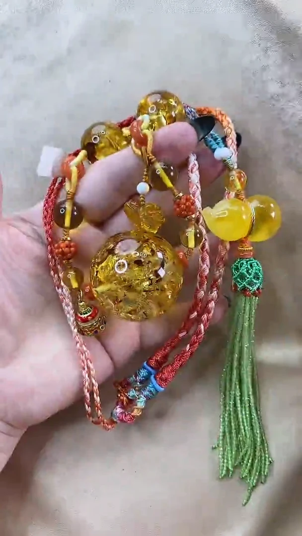 琥珀颈饰未镶嵌吊坠