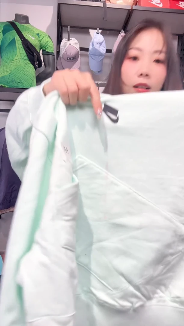 1152编码 瑕疵款直播间过款为准 尺码M