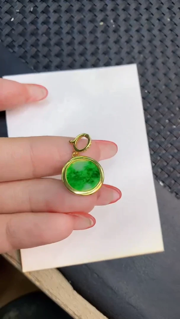 颈饰未镶嵌翡翠1