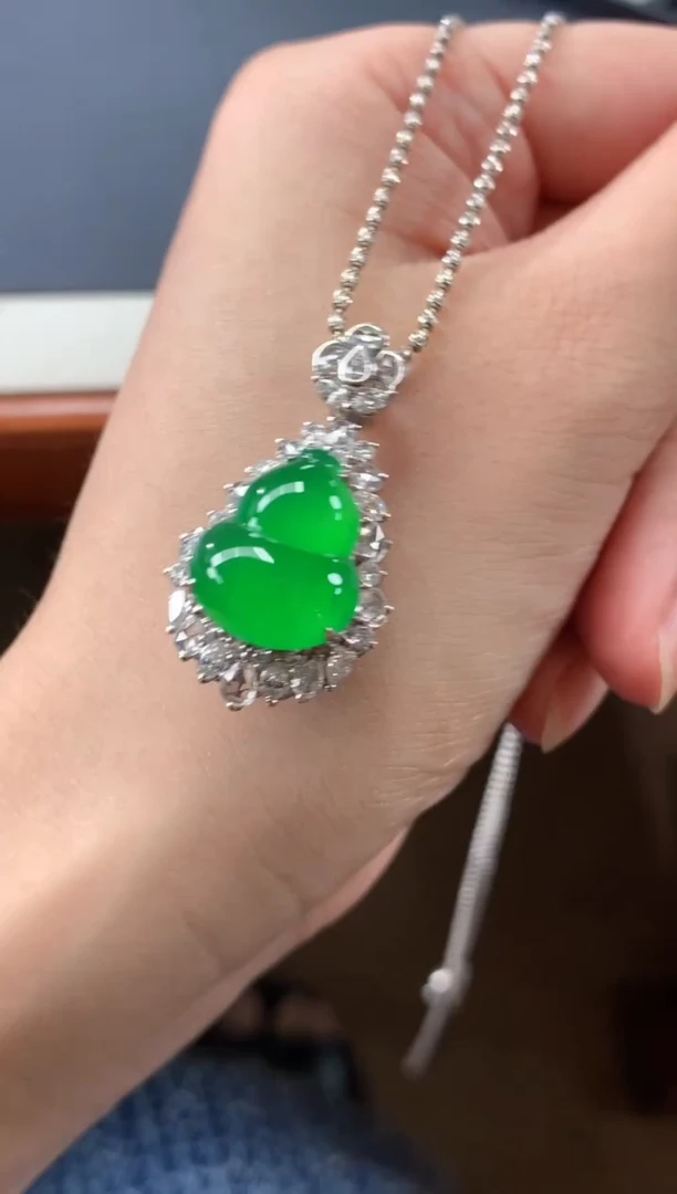 吊坠(不含链)18K金镶嵌翡翠?****lA620|128000