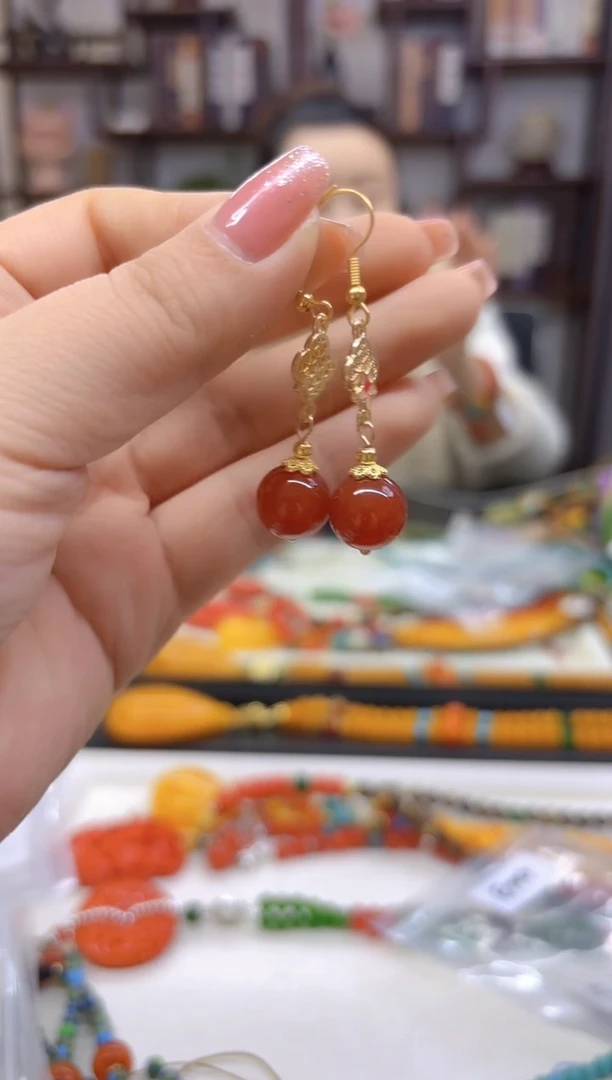 【闪购商品】玛瑙/玉髓耳坠14K金镶嵌E704