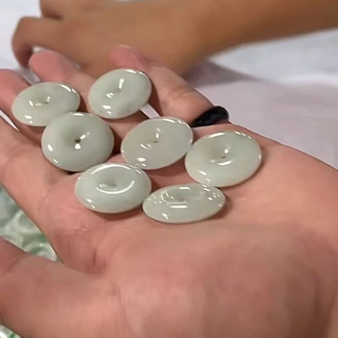 【玉经纶】-506696/Q227-天然A货翡翠吊坠-多样性发其—