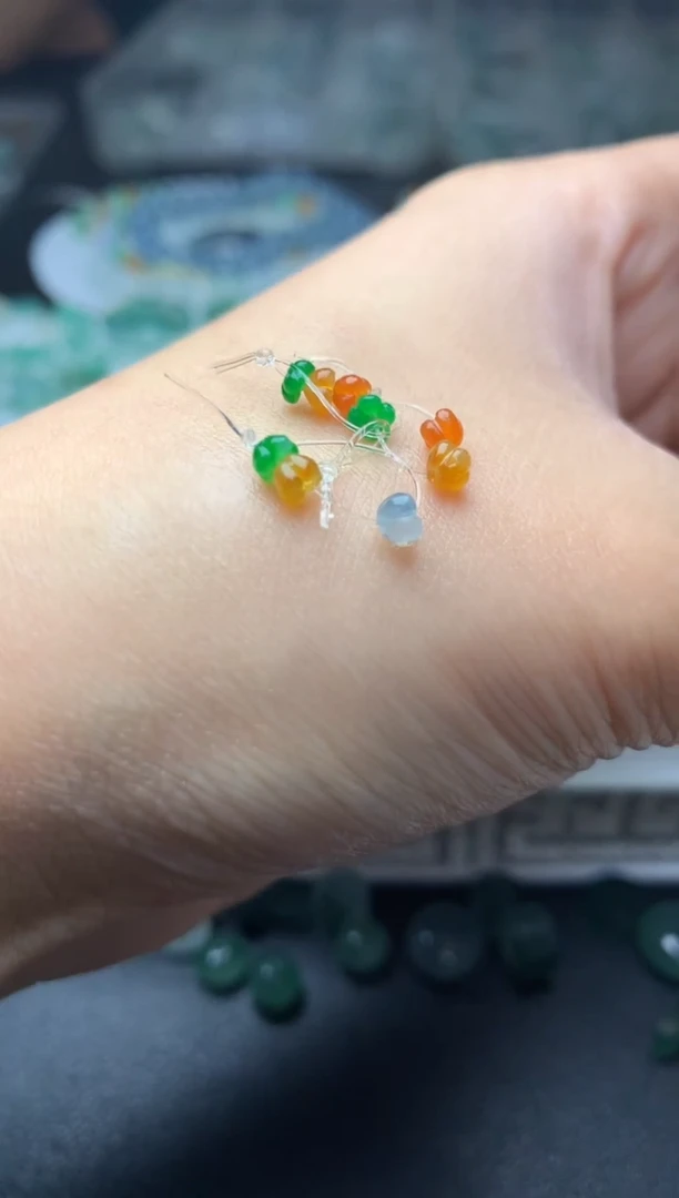 定制翡翠未镶嵌毛货