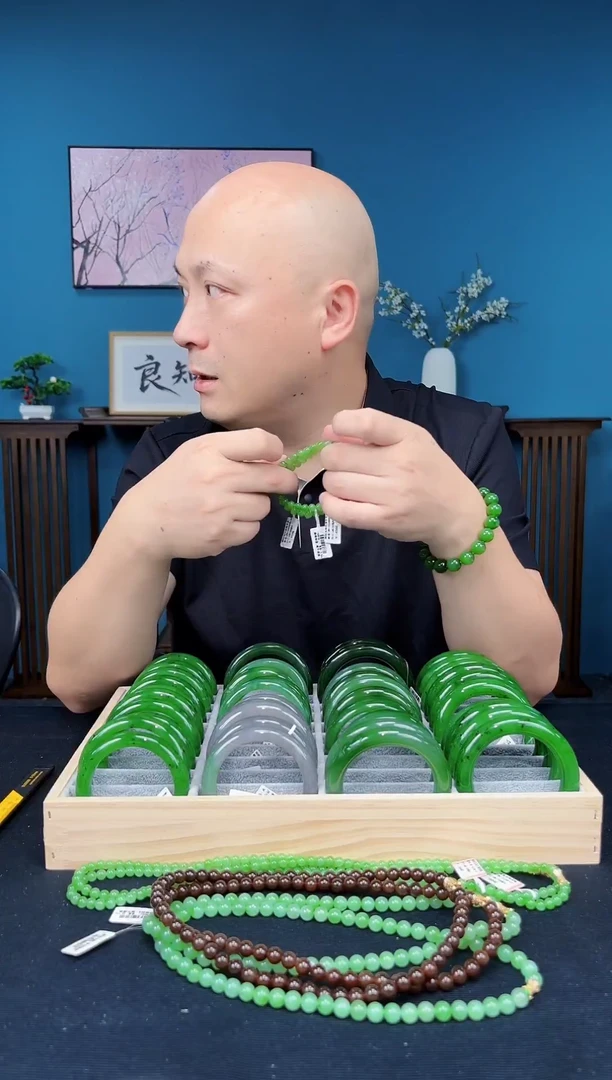 未镶嵌手串和田玉碧玉手串 多样性发其一