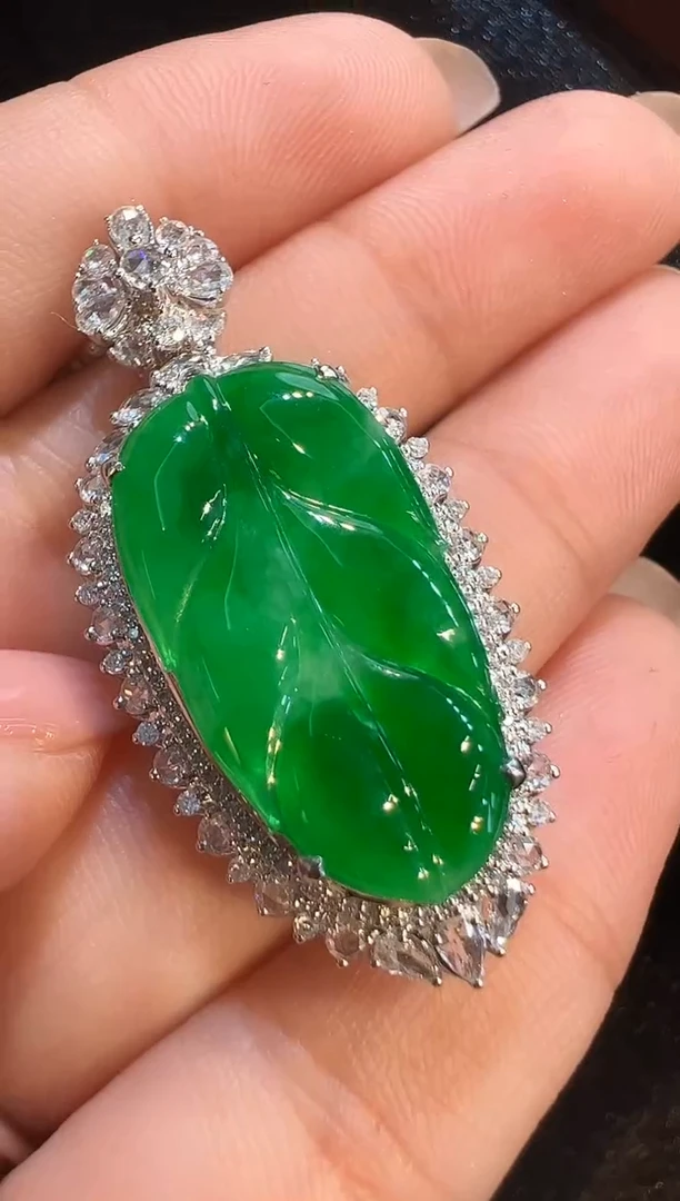 翡翠18K金镶嵌吊坠(不含链)AL5吊坠