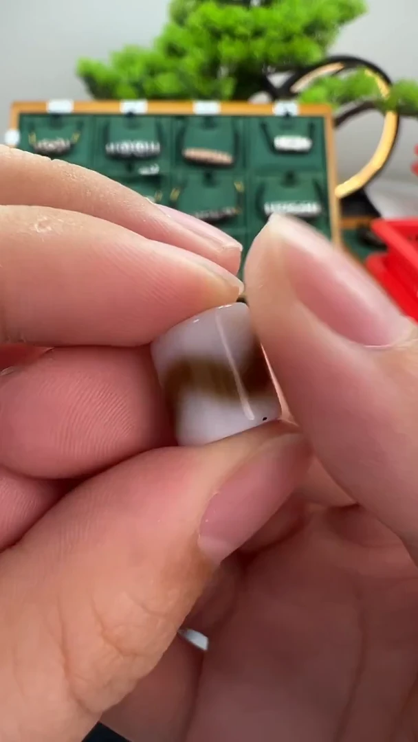 玛瑙/玉髓颈饰未镶嵌39.（微瑕随机发货）