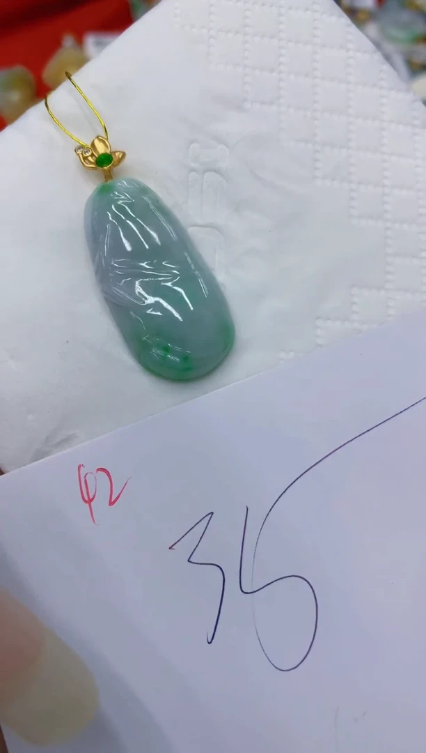 翡翠未镶嵌颈饰111111111111