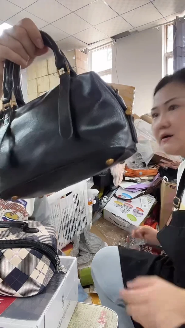 牦牛剖层皮革琪琪女包店超好看发图片款