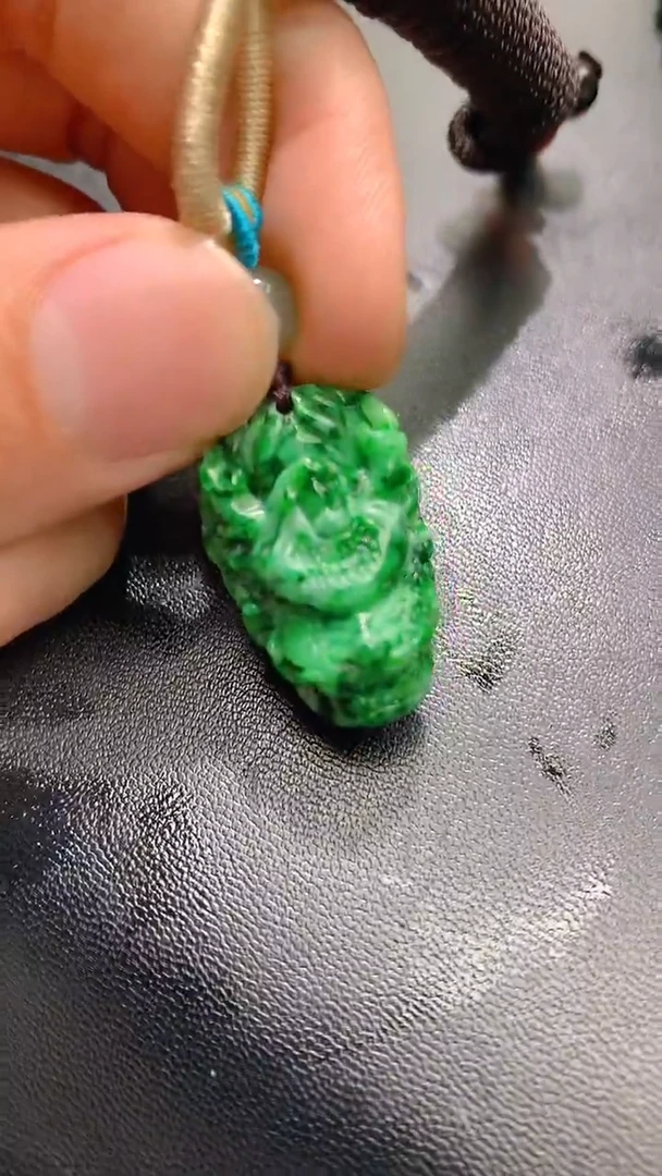 颈饰未镶嵌翡翠天然缅甸a货翡翠