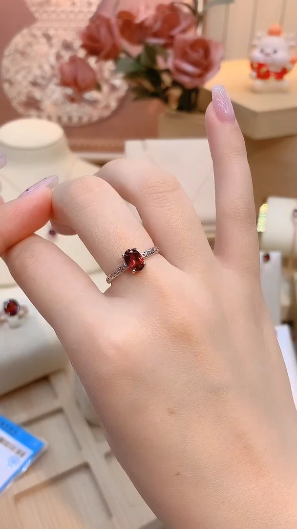 银S925镶嵌戒指石榴石石榴石