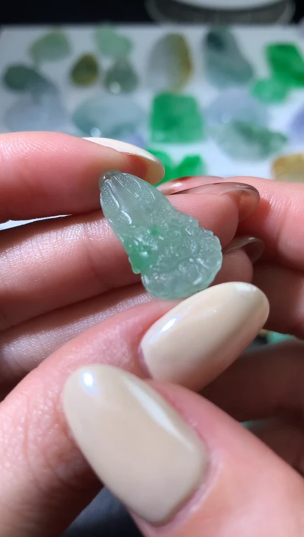 未镶嵌定制翡翠毛货23.9*11*5.3