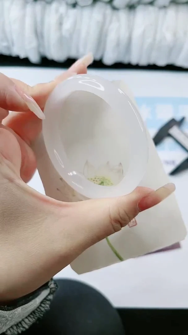 【闪购商品】石英质玉手镯未镶嵌多样性发货P139