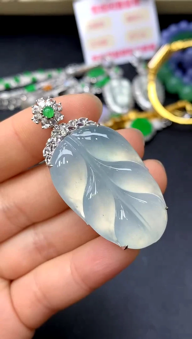 颈饰18K金镶嵌翡翠531-中国好珍宝