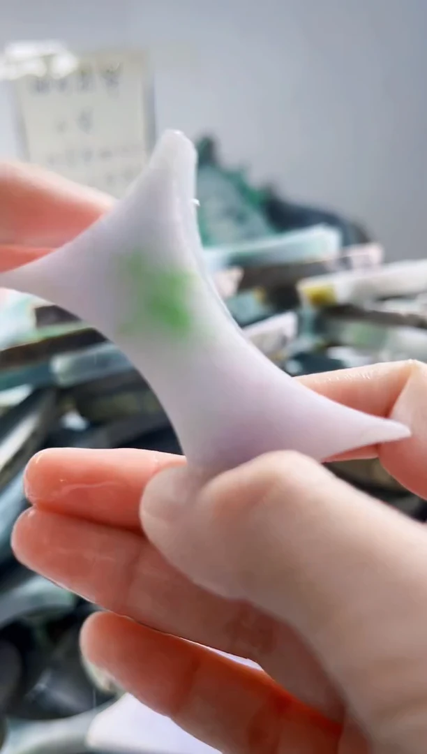 翡翠裸石缅甸翡翠A货柠3647