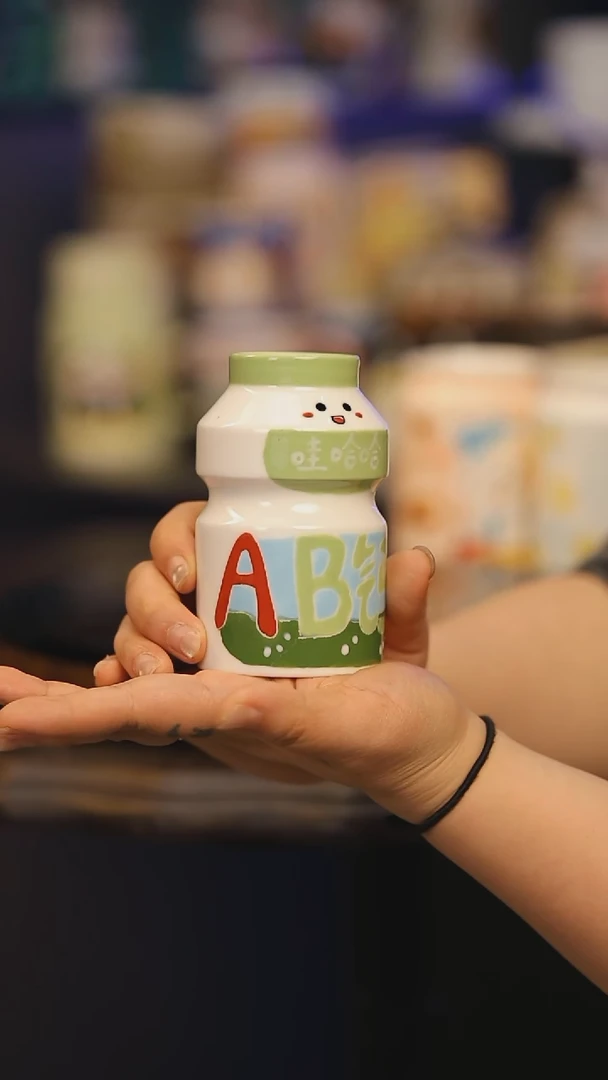 【闪购商品】摆件景德镇釉下彩绘设计师款式陶瓷