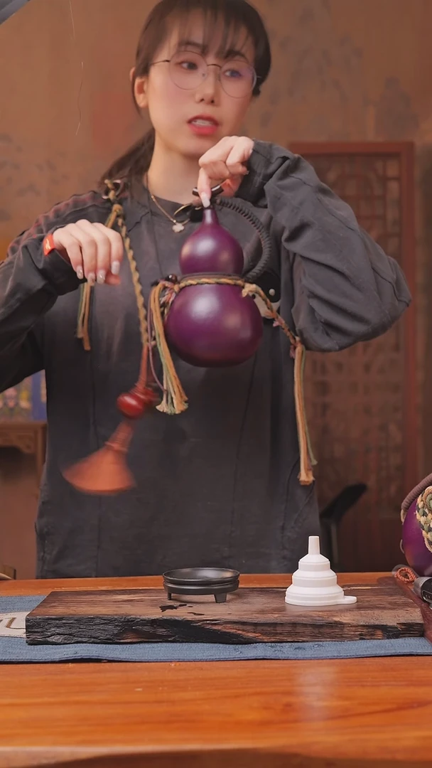 1241号链接精品大漆葫芦现货现发[一物一拍]（600ml）