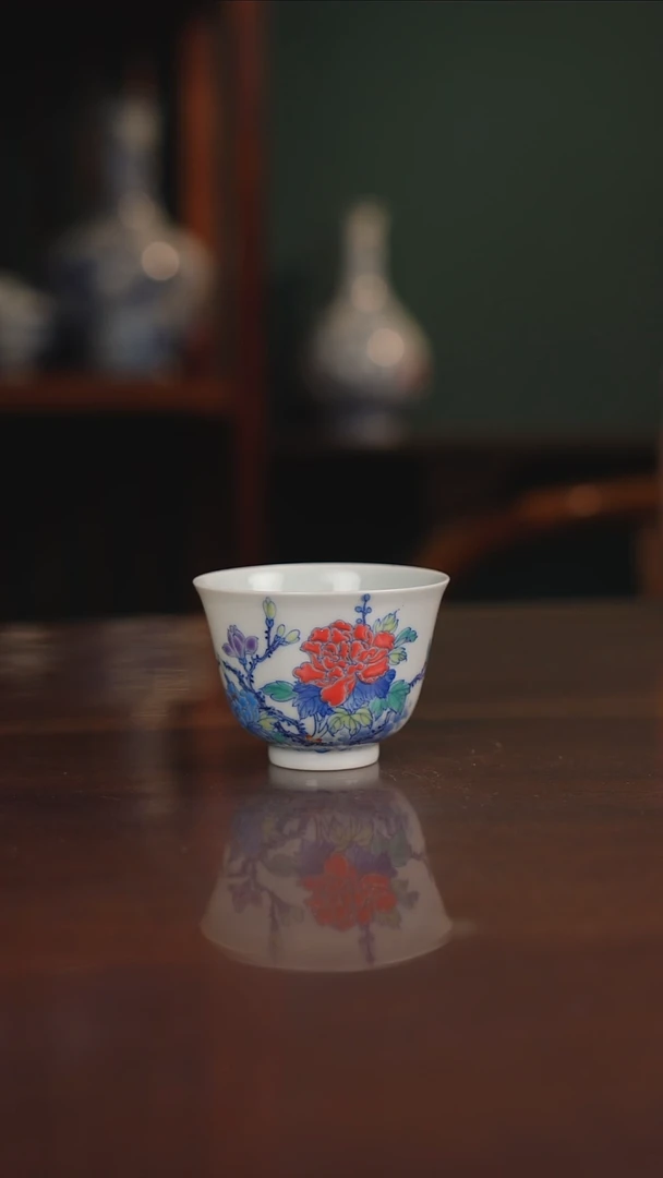 空山明月新派斗彩