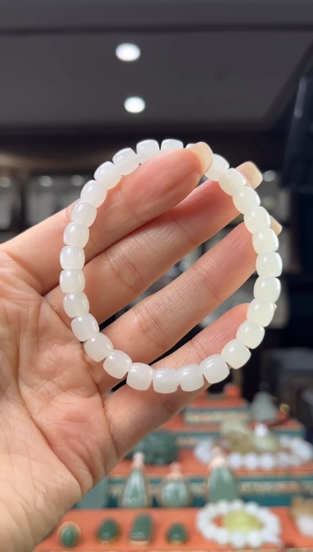 和田玉未镶嵌颈饰佩佩7mm左右