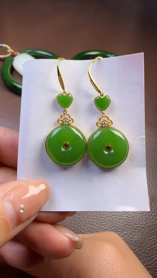 【闪购商品】和田玉挂件未镶嵌耳坠