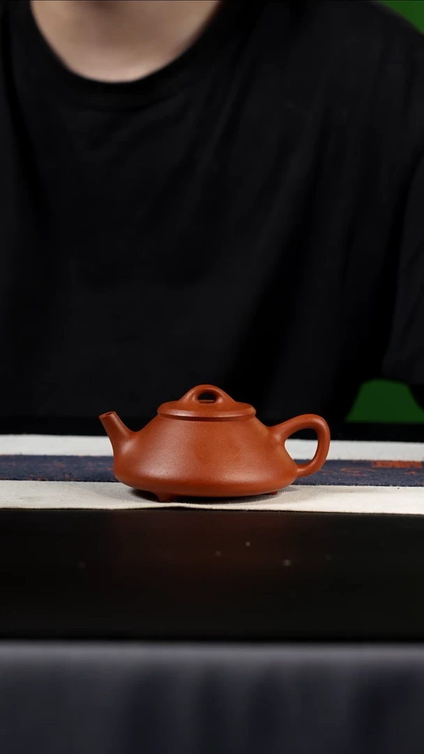 茶壶紫砂红降坡任瓢，140cc